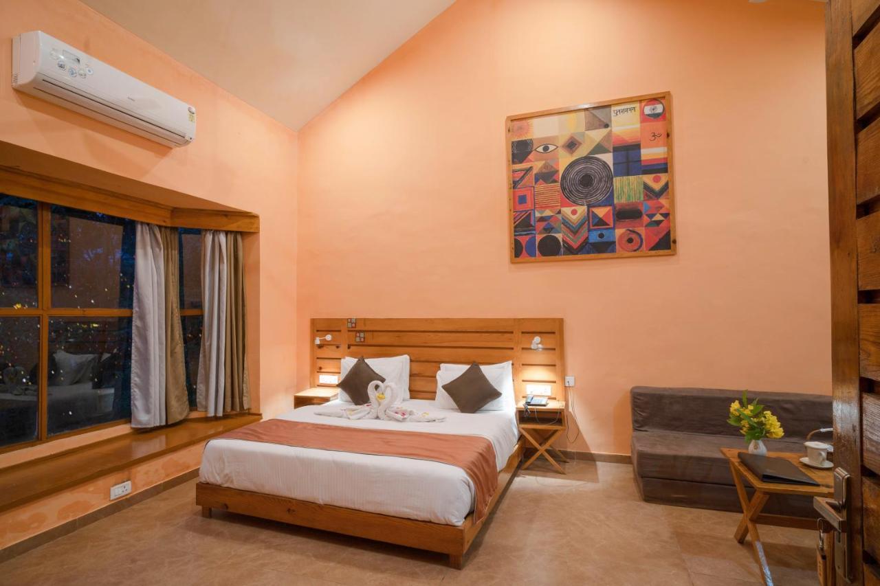 Lahermitage Resort Lansdowne Bagian luar foto