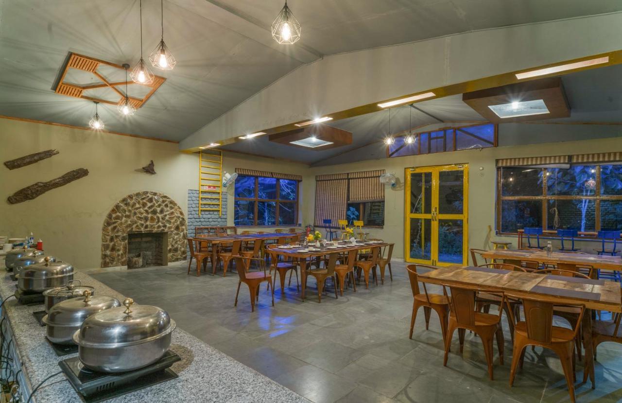 Lahermitage Resort Lansdowne Bagian luar foto