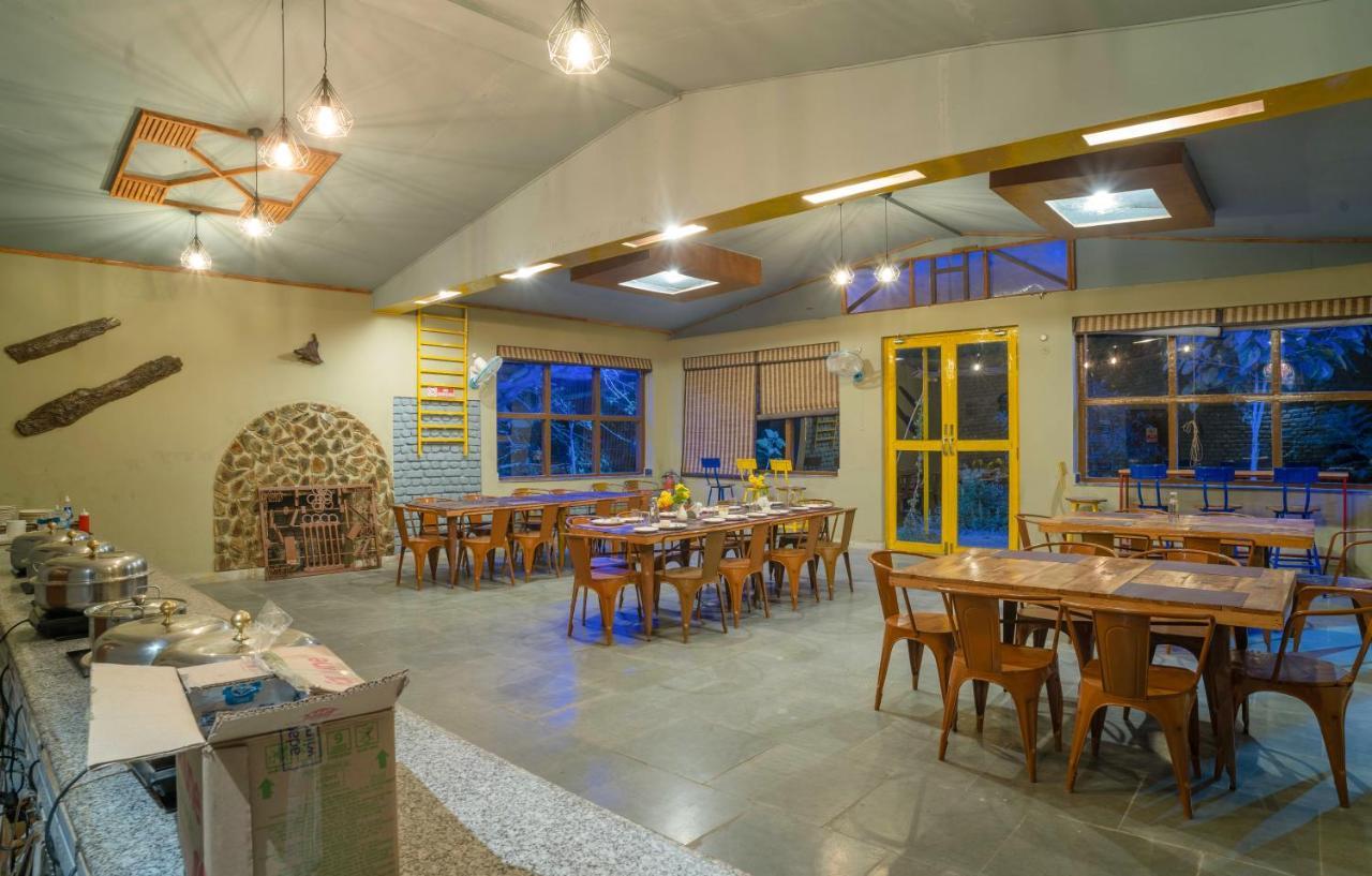 Lahermitage Resort Lansdowne Bagian luar foto