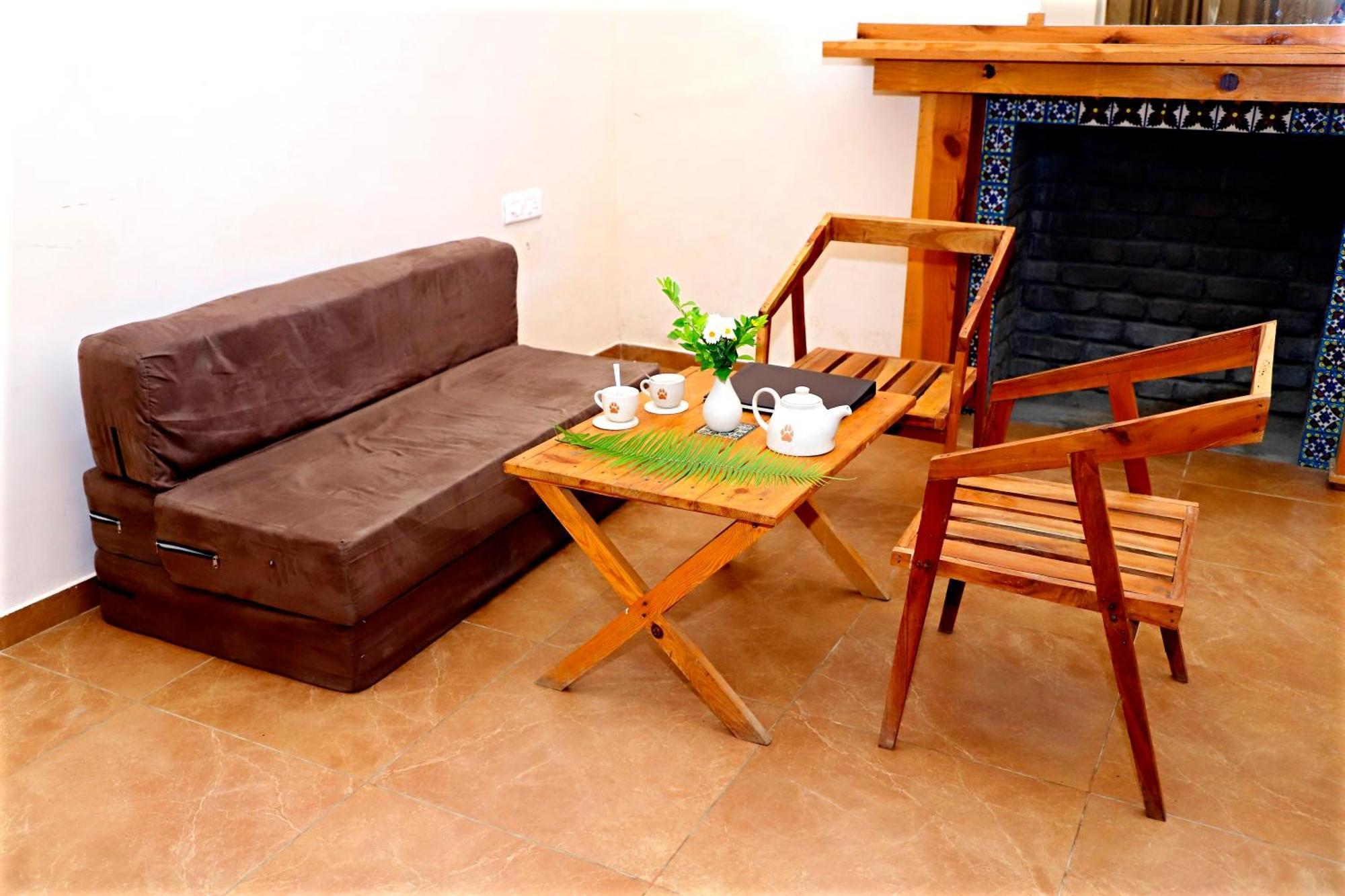Lahermitage Resort Lansdowne Bagian luar foto