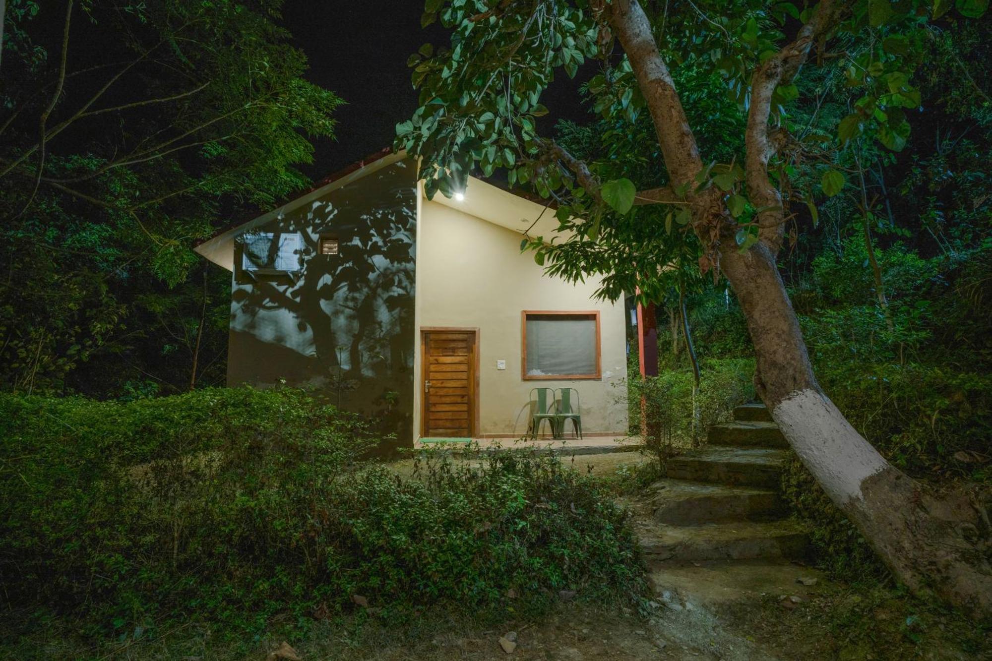 Lahermitage Resort Lansdowne Bagian luar foto