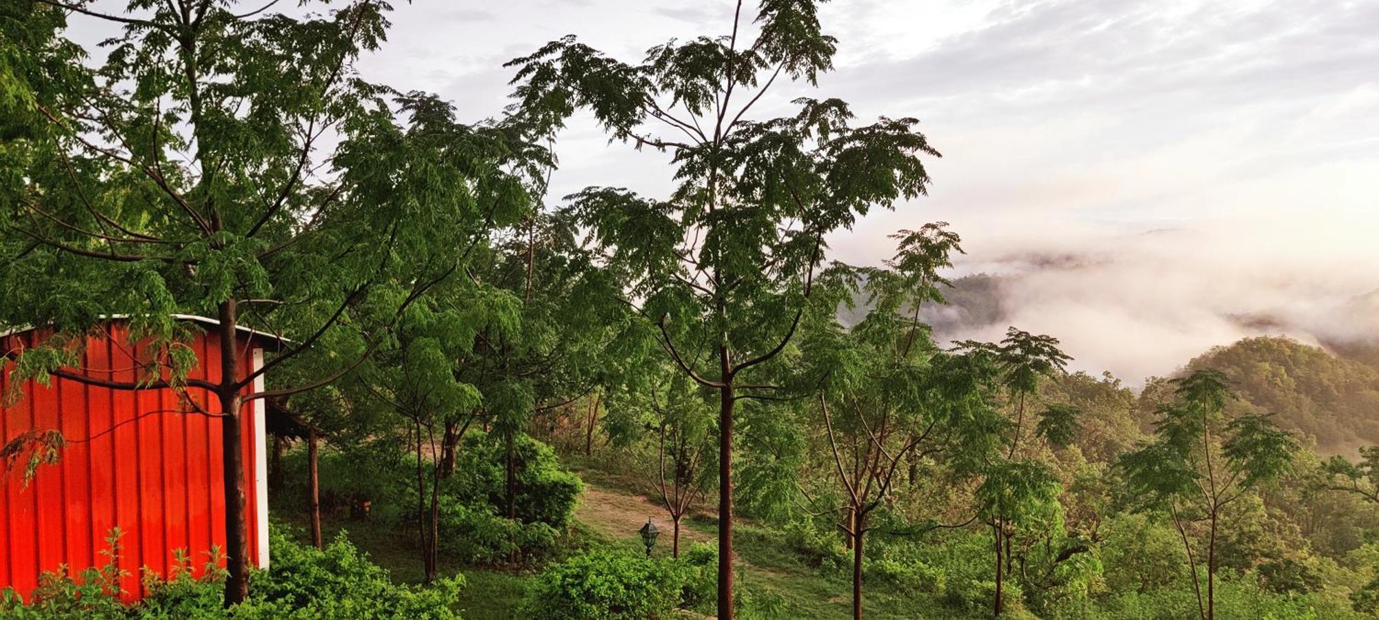 Lahermitage Resort Lansdowne Bagian luar foto