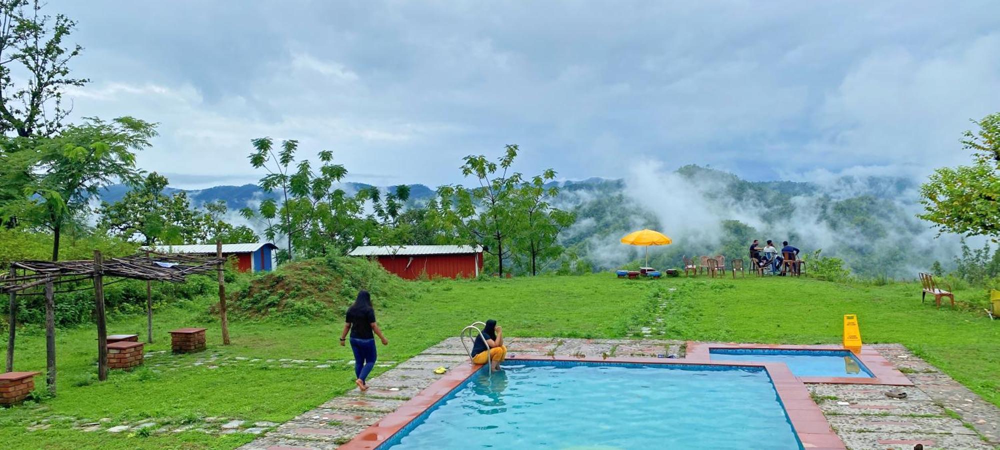 Lahermitage Resort Lansdowne Bagian luar foto