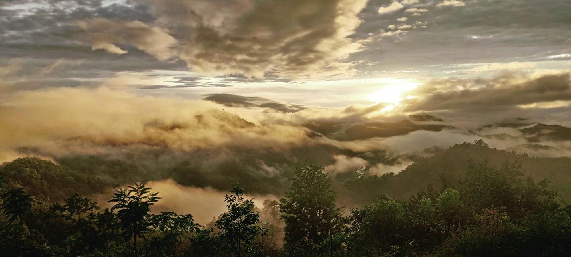 Lahermitage Resort Lansdowne Bagian luar foto